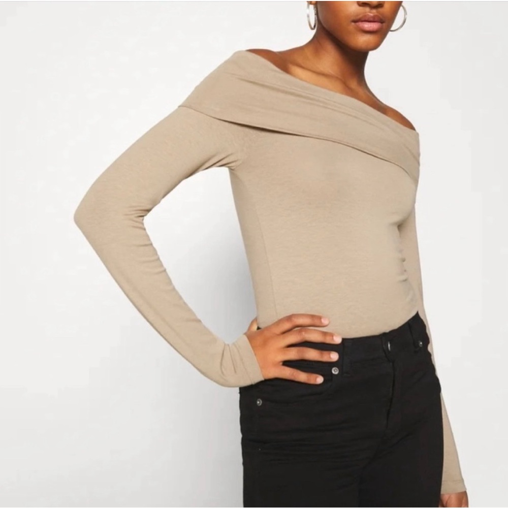 New! Vero Moda Panda off the shoulder long sleeve top, cotton, tan, size large